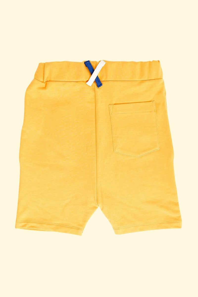 Laden Sie das Bild in Galerie -Viewer, yellow kids shorts made with Organic Sweat fabric
