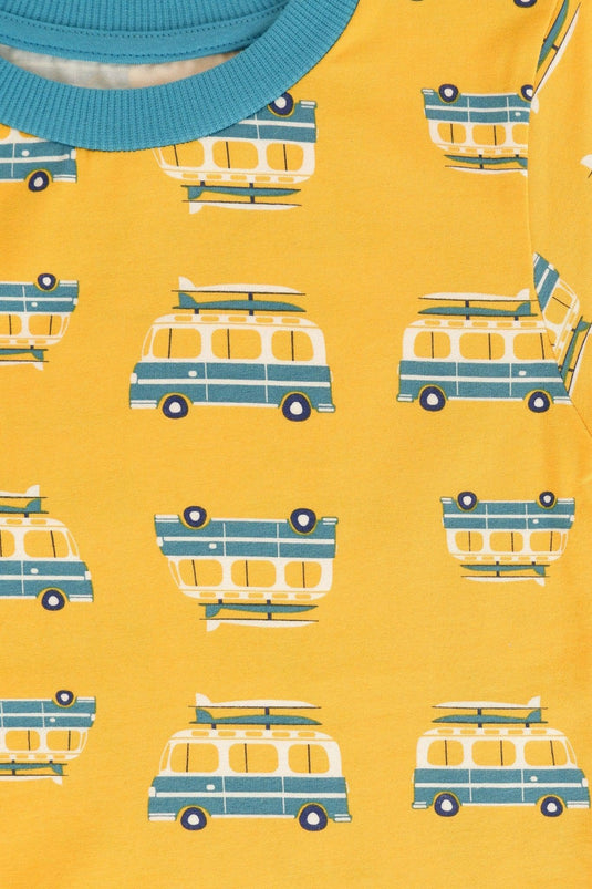 Print detail of Child wearing Short sleeve organic cotton t-shirt for children in yellow